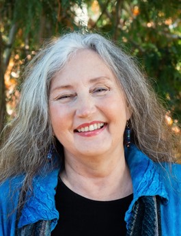 Melanie Bacon